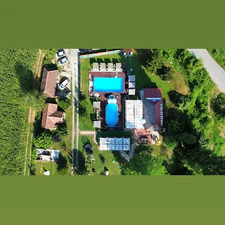 Lodge Brvnara Ruza Rumena