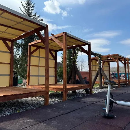 بيت خشبي Brvnara Ruza Rumena